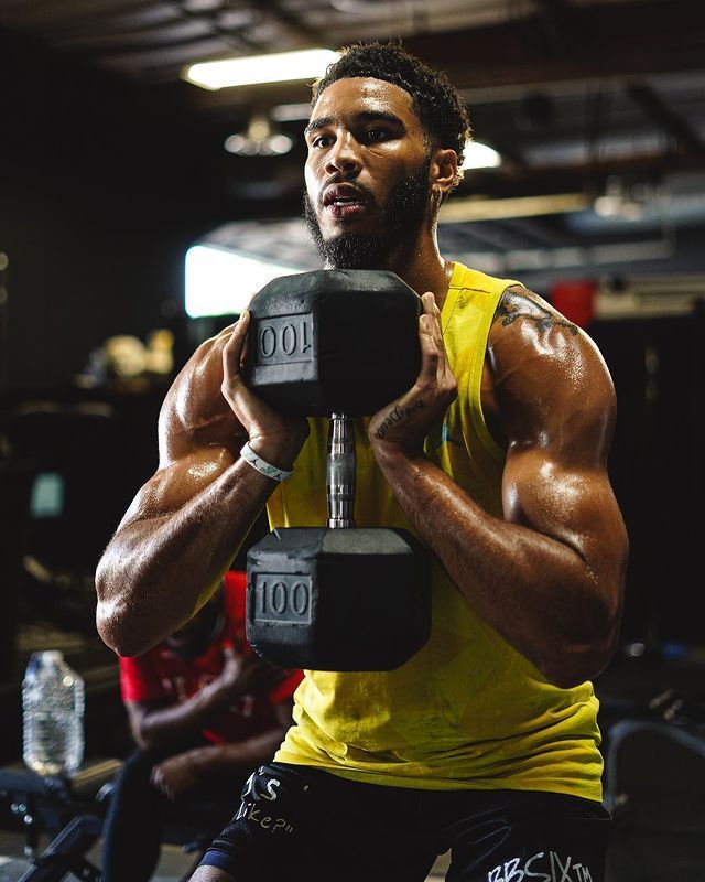 芝加哥公牛训练开放日，关键时刻外线爆发引欢呼，德甲在即，赛季目标并未改变的简单介绍开云