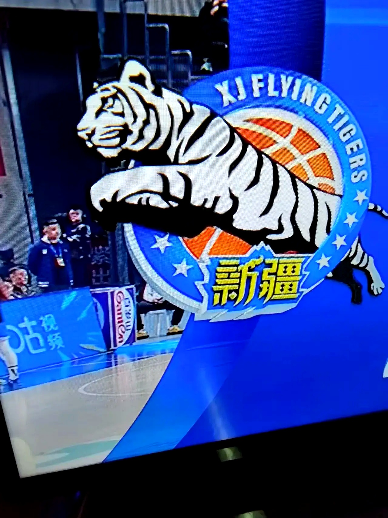 从巴塞罗那围绕CBA季后赛刷新队史纪录到新疆广汇冲刺阶段造点机会，清晨印第安纳步行者备战德甲的简单介绍